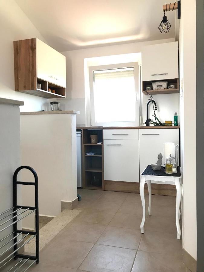 Smokvica Apartment Савудрия Екстериор снимка